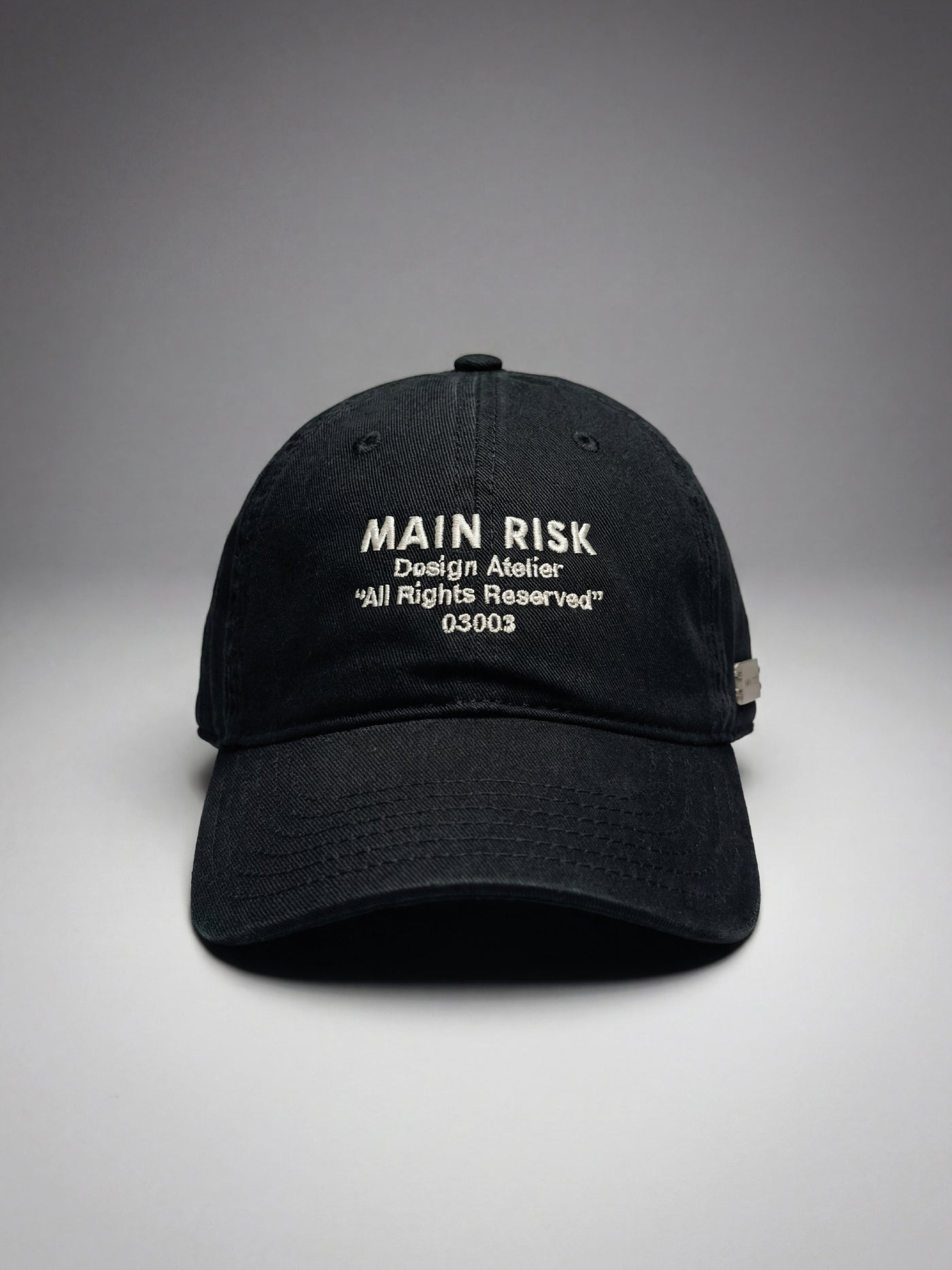 MAIN RISK ATELIER CAP